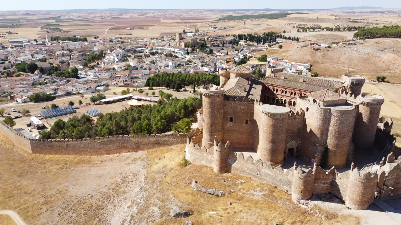 Castillo de Belmonte desde vista de dron