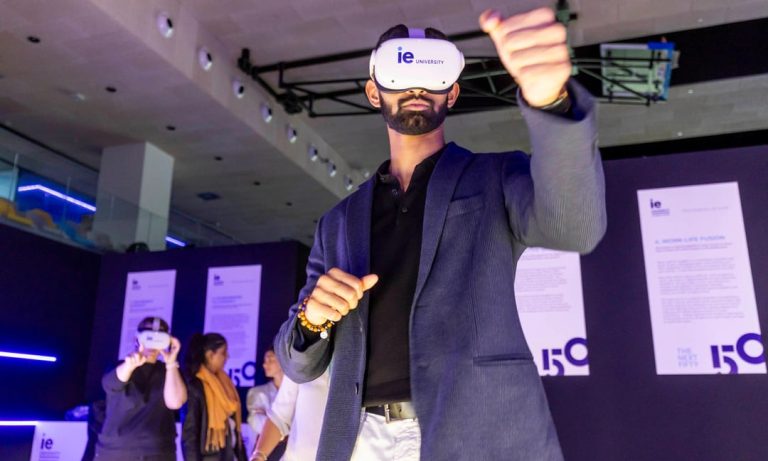 Experiencia de realidad virtual para el evento The Next Fifty de IE University