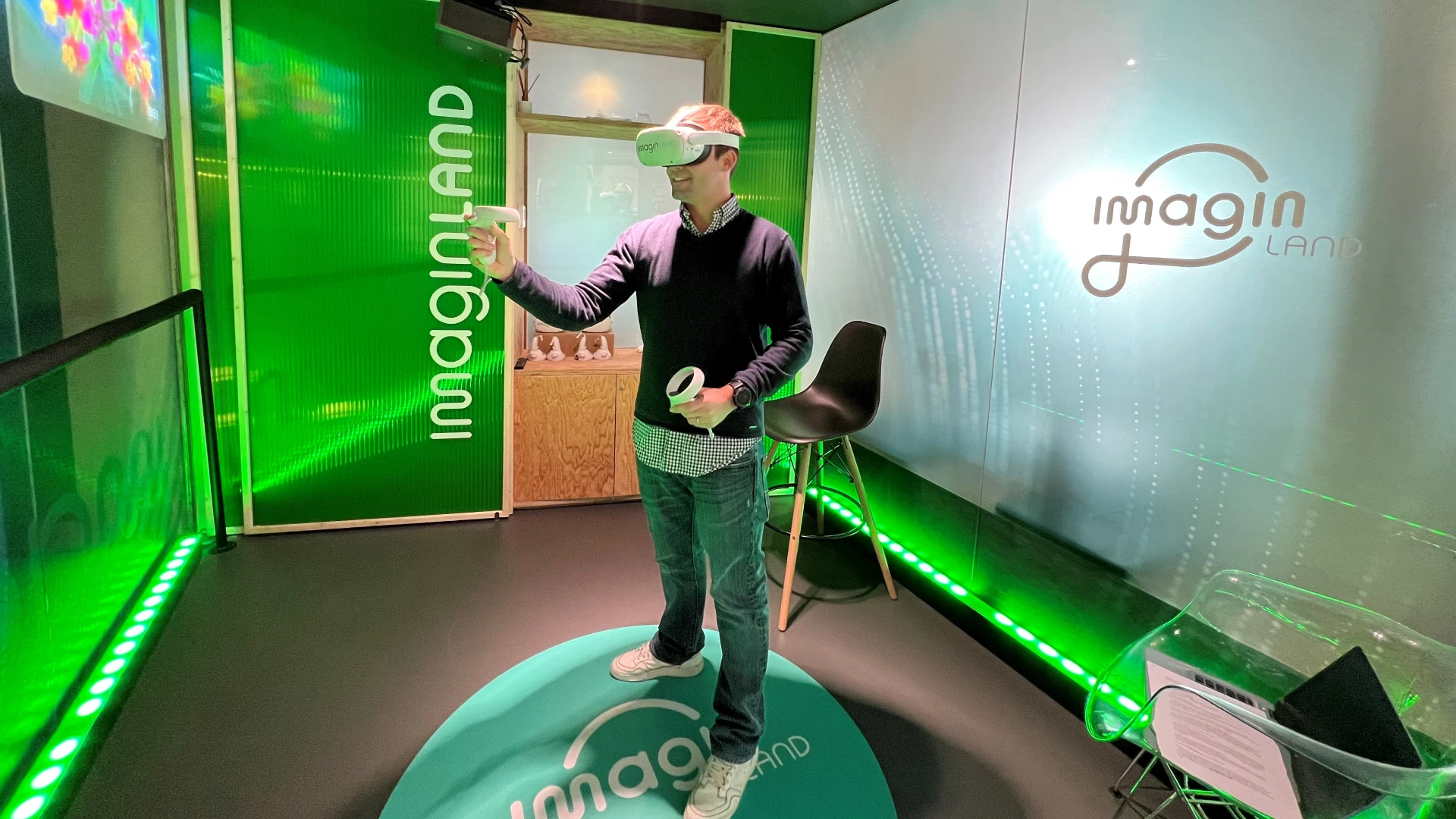 Punto físico de realidad virtual para el metaverso de ImaginLand